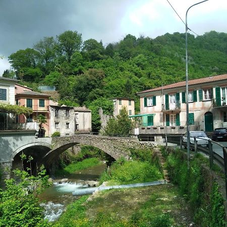 Appartamento Arredato Uso Turistico "La Nocciola" Mezzanego Exterior foto